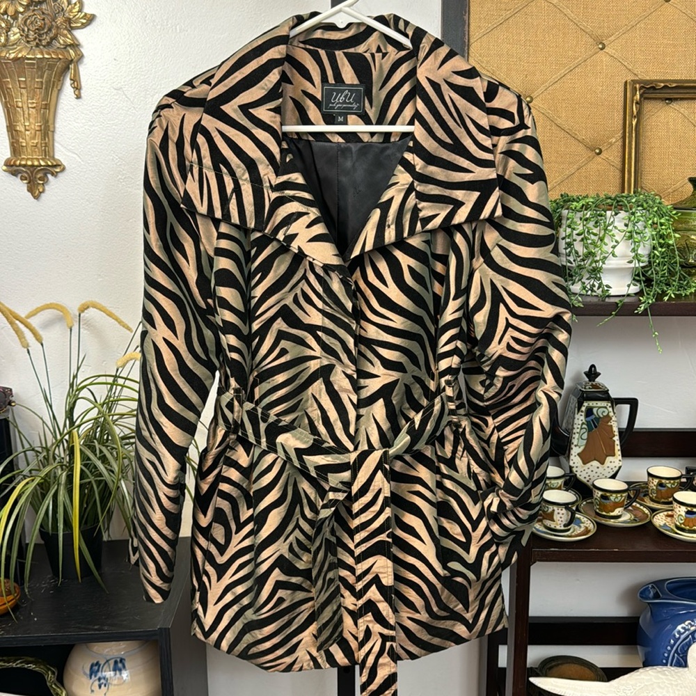 Ubu Jacket